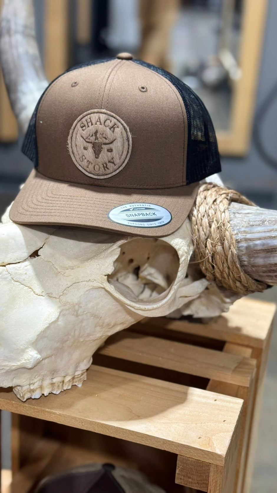 Casquette à patch peau de vache Shack Story